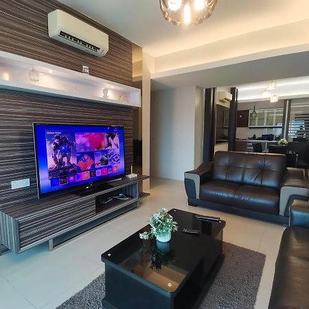 Glamorous At Kinta Riverfront Apartment Ipoh Ngoại thất bức ảnh