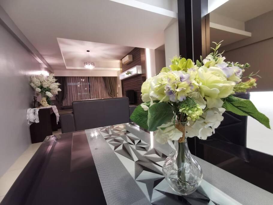 Glamorous At Kinta Riverfront Apartment Ipoh Ngoại thất bức ảnh